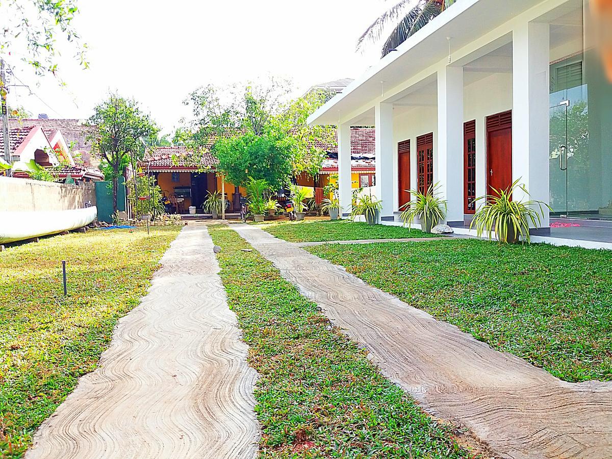 A&B Resort Negombo Kudapaduwa Экстерьер фото