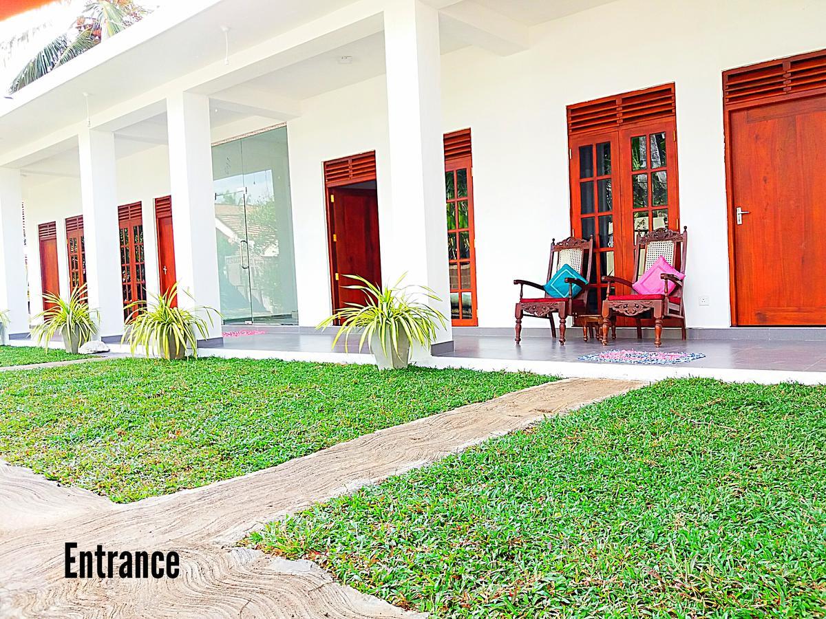 A&B Resort Negombo Kudapaduwa Экстерьер фото