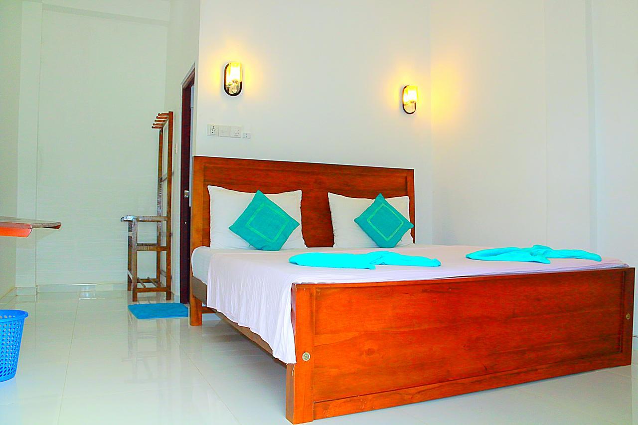 A&B Resort Negombo Kudapaduwa Экстерьер фото
