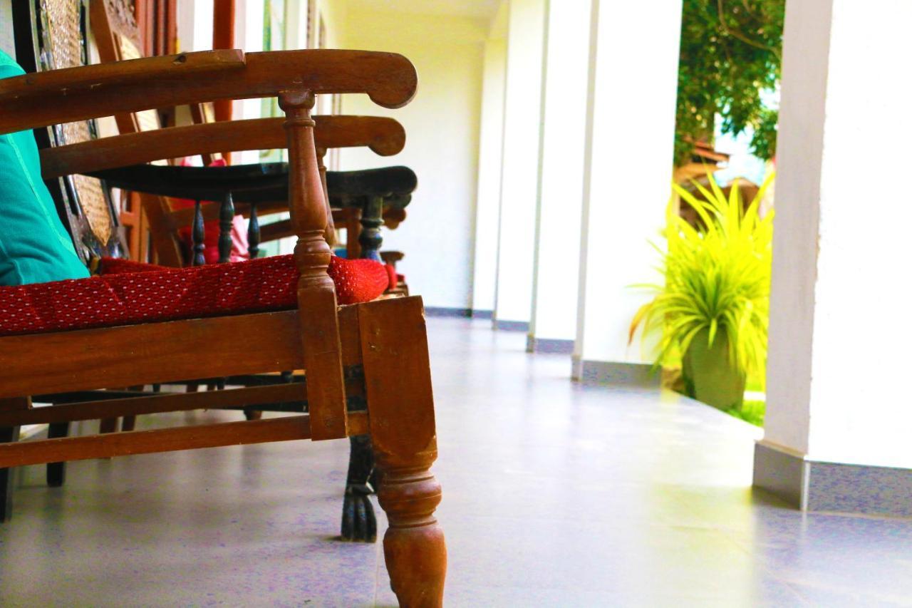 A&B Resort Negombo Kudapaduwa Экстерьер фото
