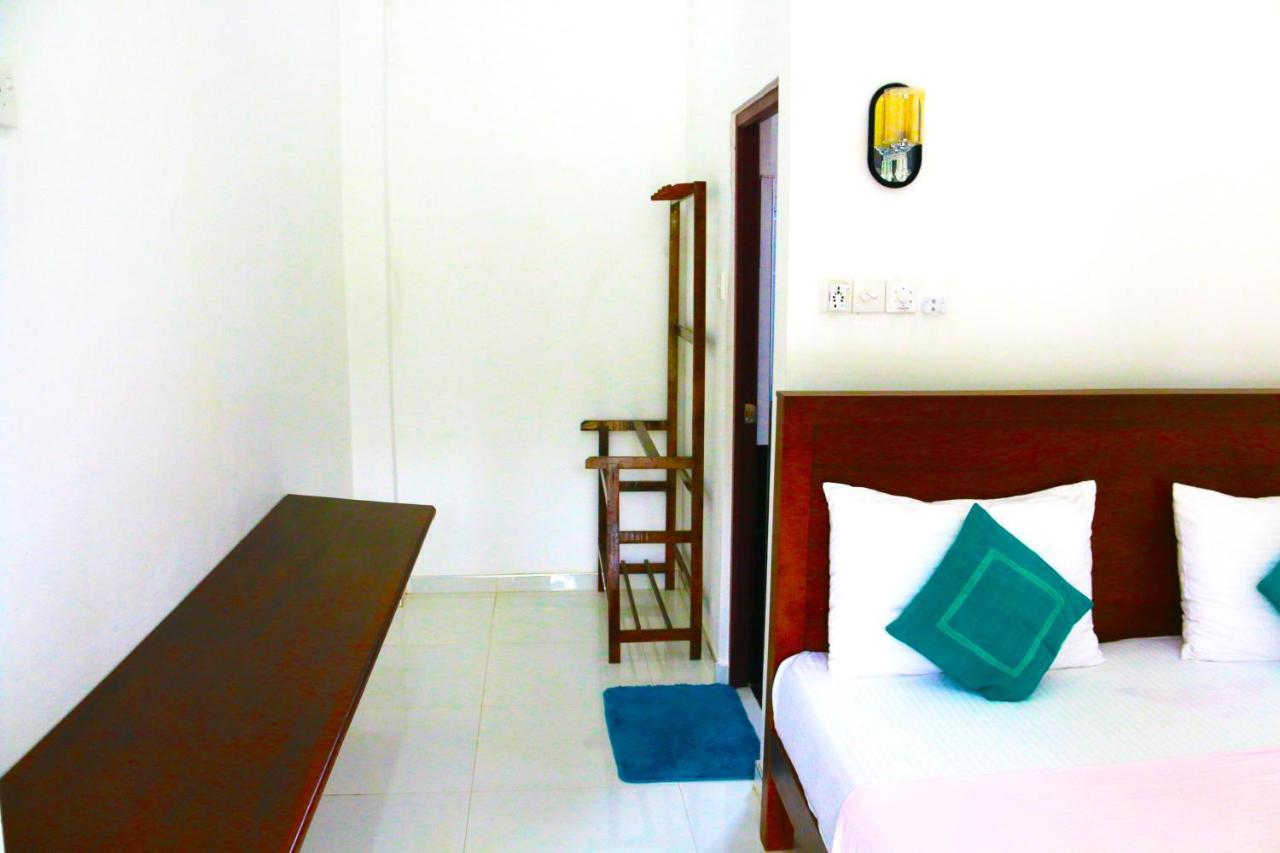 A&B Resort Negombo Kudapaduwa Экстерьер фото